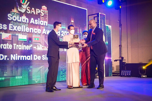 Dr. Nirmal De Silva wins ‘Outstanding Corporate Trainer of the Year – Management & Leadership (South Asia)’ for the second time