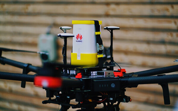 Huawei හා Dronetech සහයෝගීතාව තිරසාර කෘෂිකර්මාන්තයකට පහසුකම් සපයයි