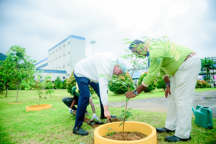 ஹொரணை யூனிலீவர் தொழிற்சாலையின் செயற்பாடுகளை பார்வையிட்ட பிரித்தானிய உயர்மட்ட பிரதிநிதிகள்