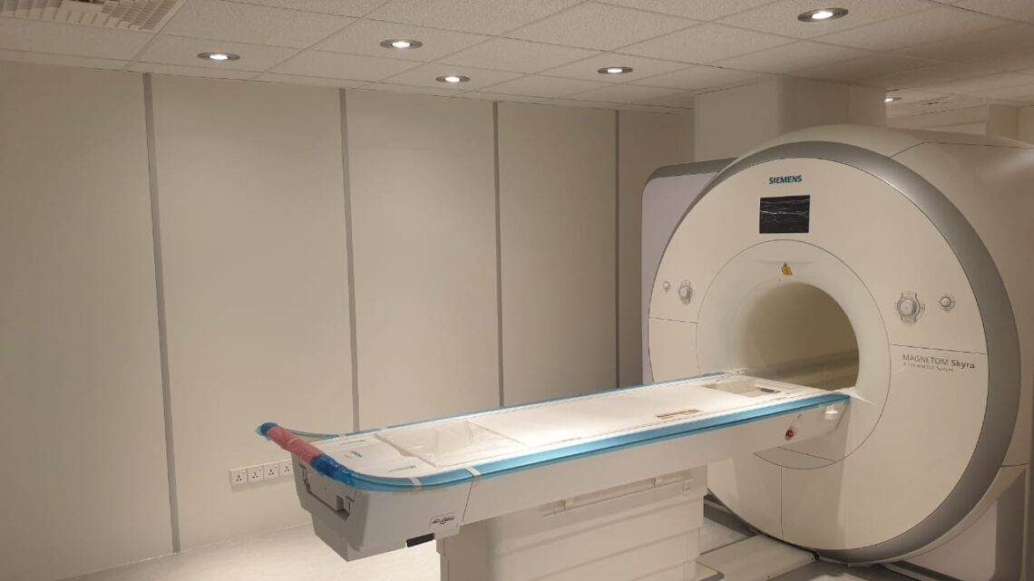 யாழ். போதனா வைத்தியசாலையில் MRI அறிக்கைகளை விரைவாக பெற அதிநவீன கணனிமயமாக்கப்பட்ட தரவு பகுப்பாய்வு தொகுதியை நன்கொடையாக வழங்கிய DIMO Healthcare