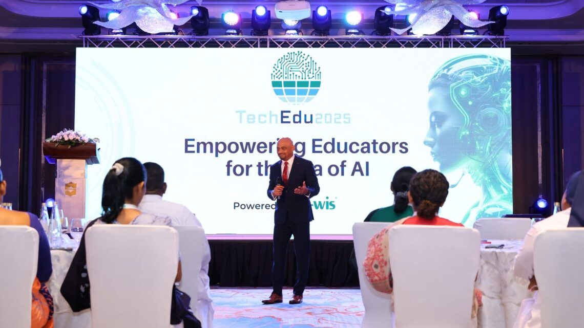 AI යුගයක් උදෙසා ගුරුභවතුන් සවිබල ගැන්වෙන EWIS TechEdu 2025