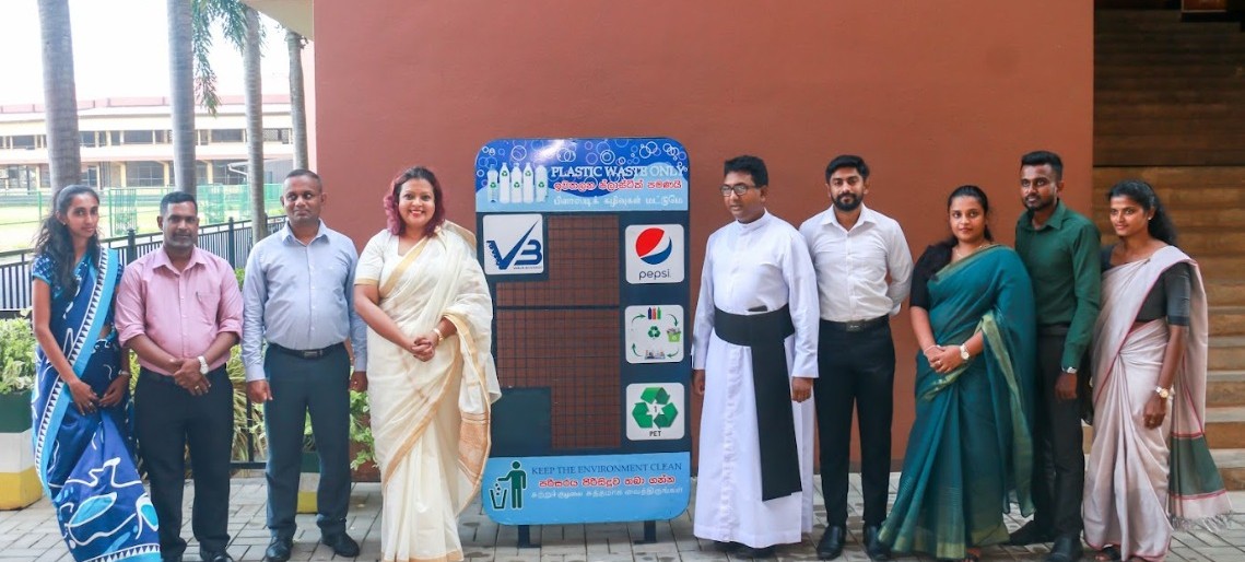 உலக சுற்றாடல் தினத்தை புனித செபஸ்டியன் கல்லூரியில் கொண்டாடிய வருண் பெவரஜஸ் நிறுவனம்; பிளாஸ்டிக் பயன்பாடு மற்றும் மீள்சுழற்சி மீது கவனம்