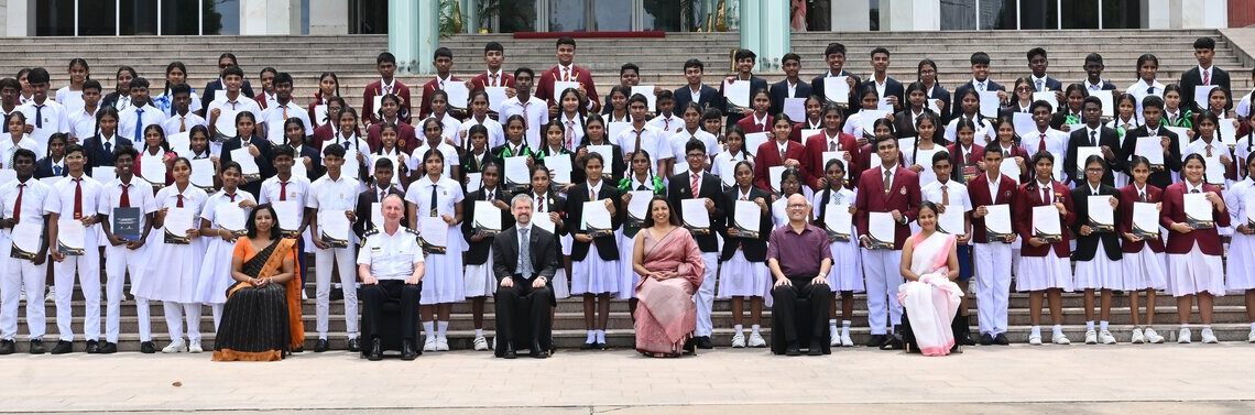 சீரோ சான்ஸ் போட்டிக்கான பரிசளிப்பு விழாவில், சட்டவிரோத குடியேற்றத்துக்கு எதிரான விழிப்புணர்வை மையப்படுத்திய மாணவர்களின் படைப்பாற்றல்களுக்கான கௌரவிப்பு