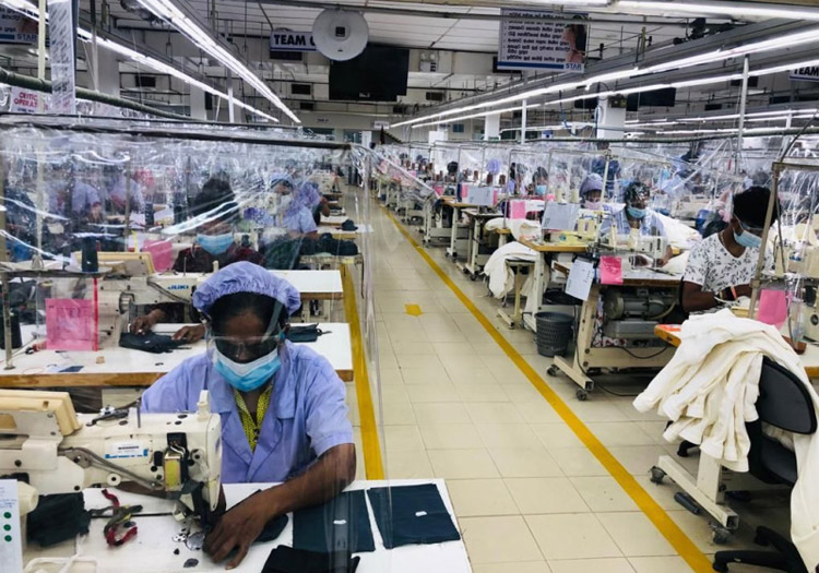 Sri Lanka Manufacturing and services activities expand in December 2025