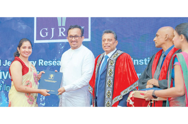 Colombo to world-class gem hub status by 2030 – Minister Handunnetti